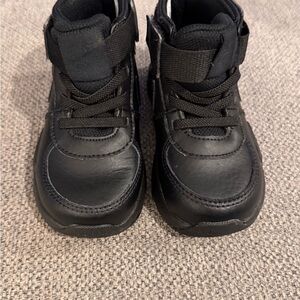 NIKE AIR Black High-Top Sneakers SZ 7 *Excellent Condition*